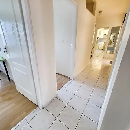 Przy Alejach Jerozolimskich Apartment