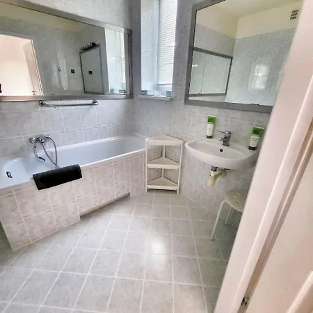 Apartment Przy Alejach Jerozolimskich Warsaw