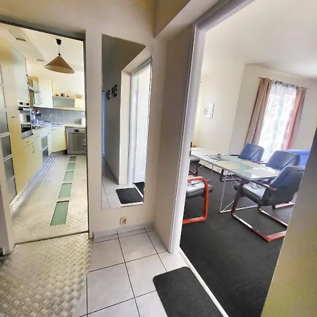 Apartment Przy Alejach Jerozolimskich Warsaw