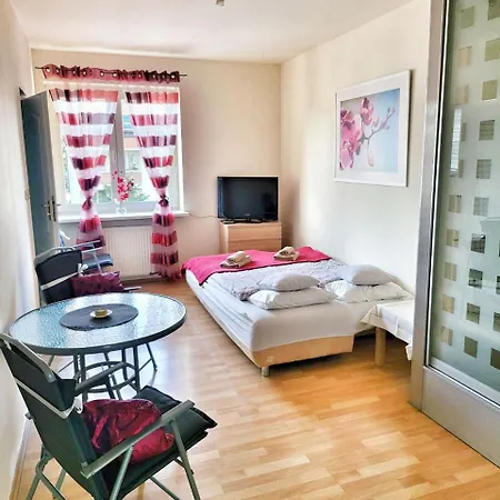 Przy Alejach Jerozolimskich Apartment