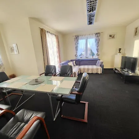 Przy Alejach Jerozolimskich