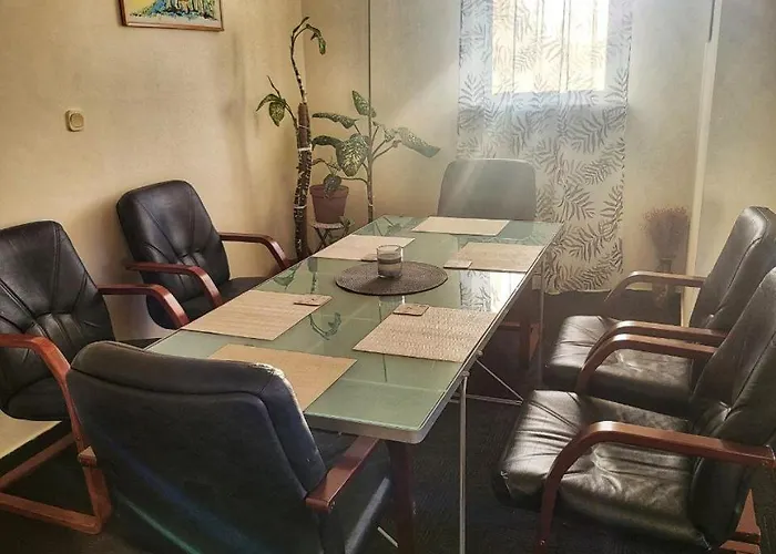 Przy Alejach Jerozolimskich *